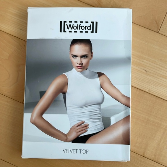 Wolford Velvet Top NWT - Picture 1 of 7